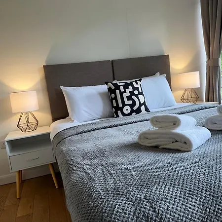 Quiet Residential Area Modern And Cozy Two Bed Apartment In Hampstead London Exterior photo