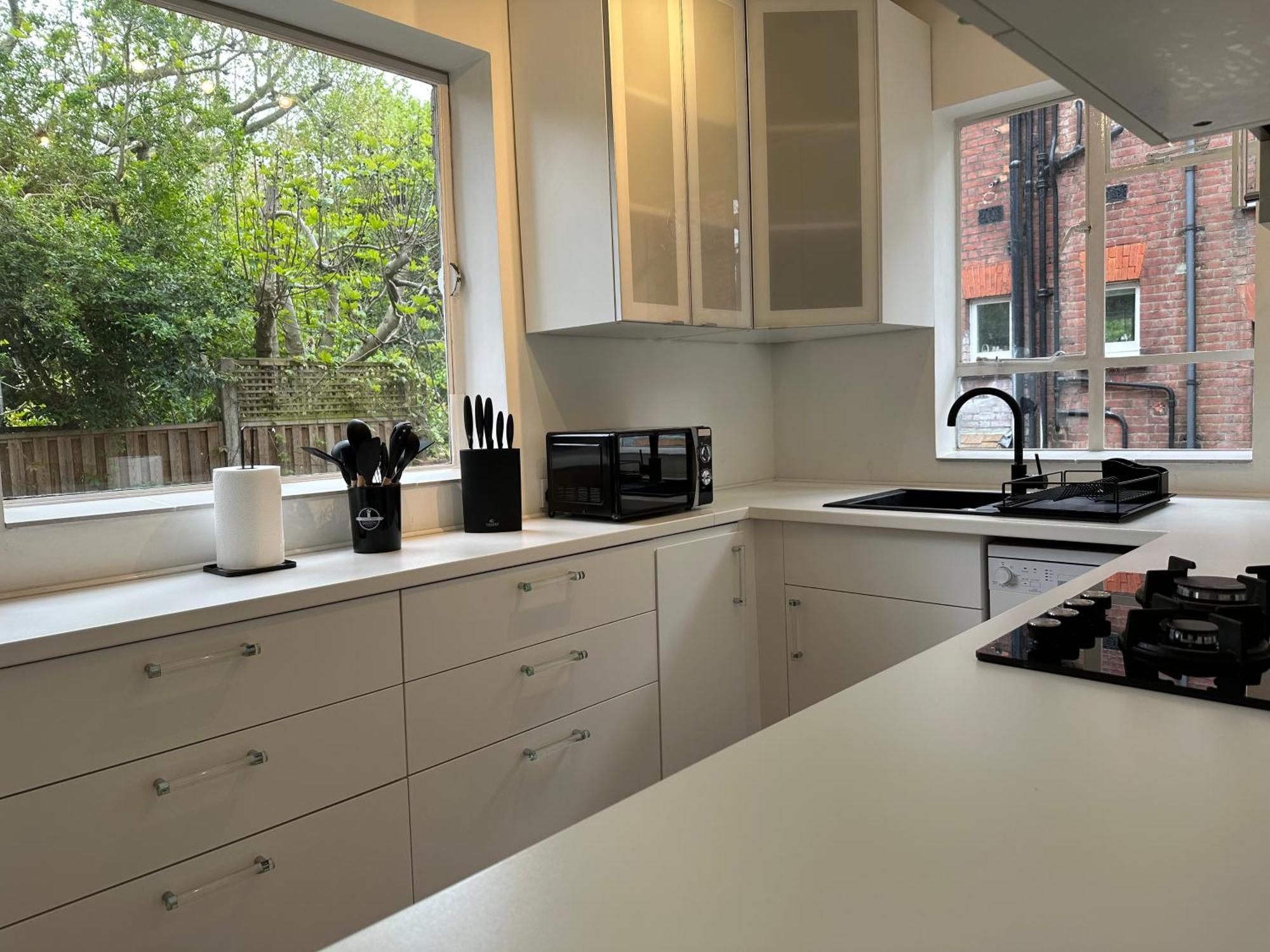 Quiet Residential Area Modern And Cozy Two Bed In Hampstead Apartamento *